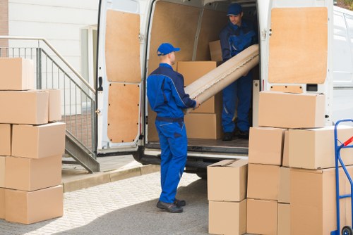 Manwithvan London team preparing for a move
