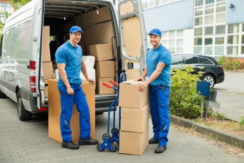 Experienced Manwithvan London team ensuring safe transportation